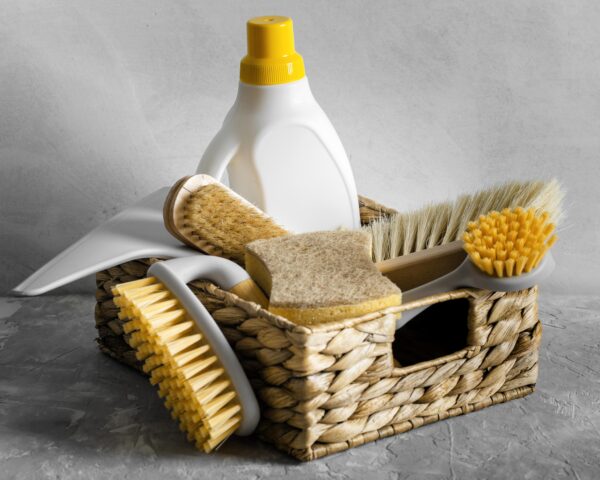 Floor cleaner with brush
