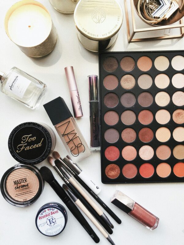 Eye shadow